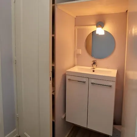 Chambres A Louer Dans Appartement Balcon - Wifi - Parking Gratuit Nevers Exterior photo